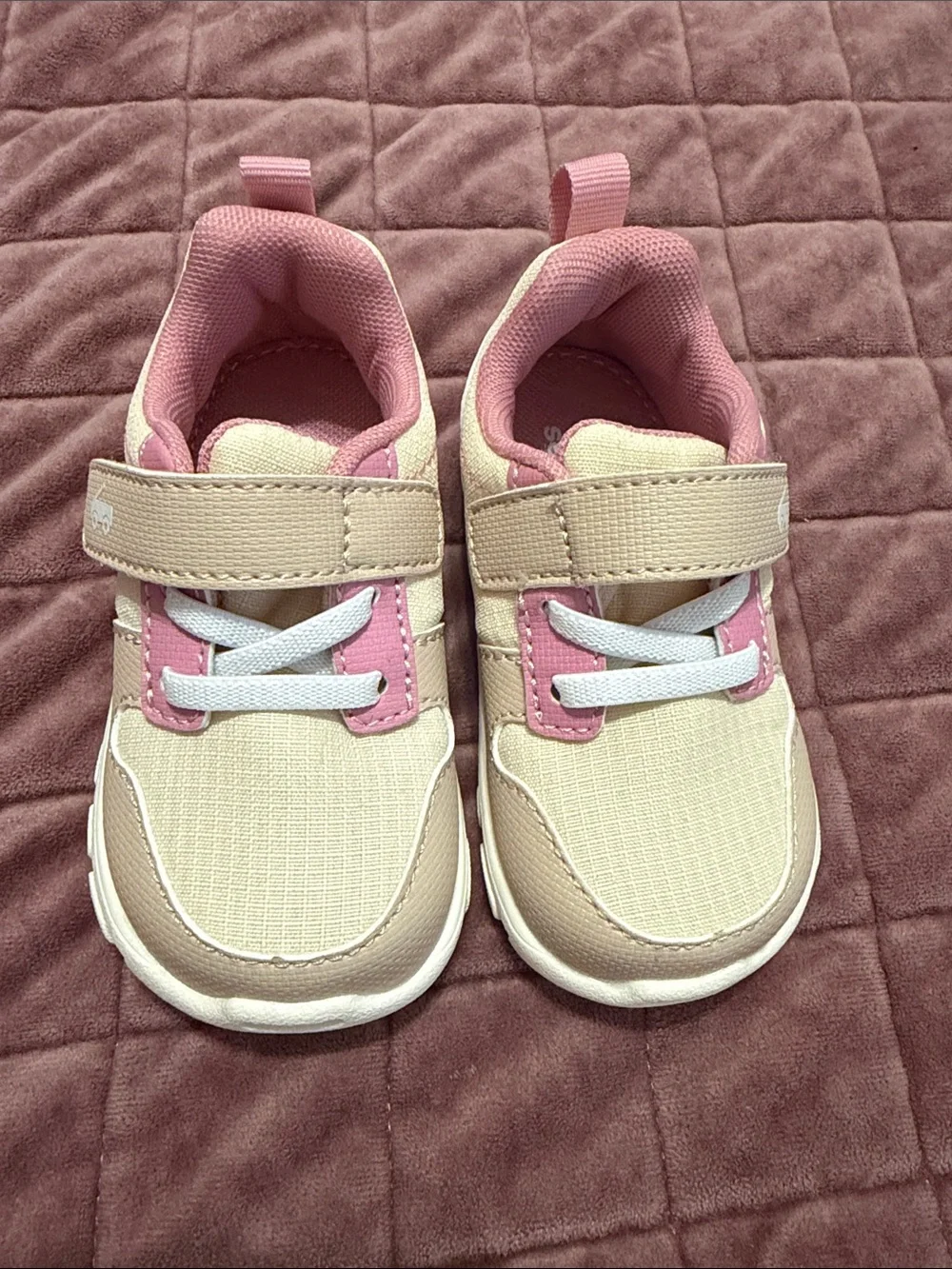 NWOT See Kai Run Toddler Sneakers in Cream and Pink Size 6